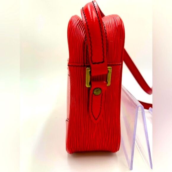 Auth Louis Vuitton Small Textured Epi Red Leather Trocadero Shoulder Bag - Picture 6 of 15
